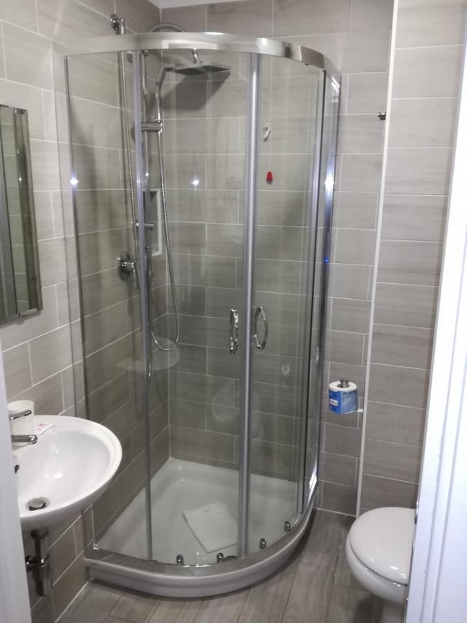 Standard Double Room,635973420:JPEG